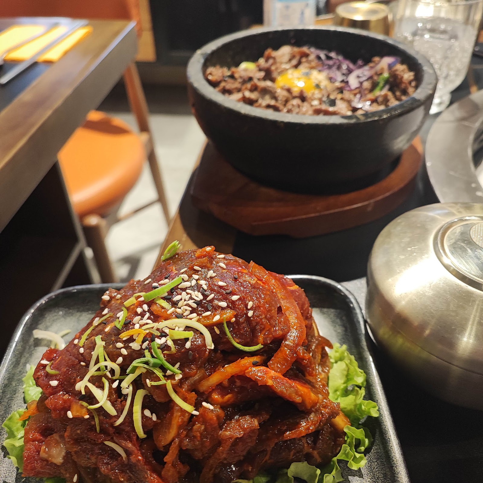 Bibimbap au poulet frit